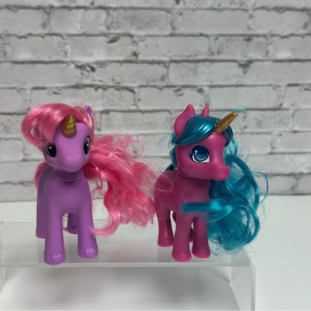 Unicorns Lot Of 2 Figures Plastic Free Standing Pink Purple Teal